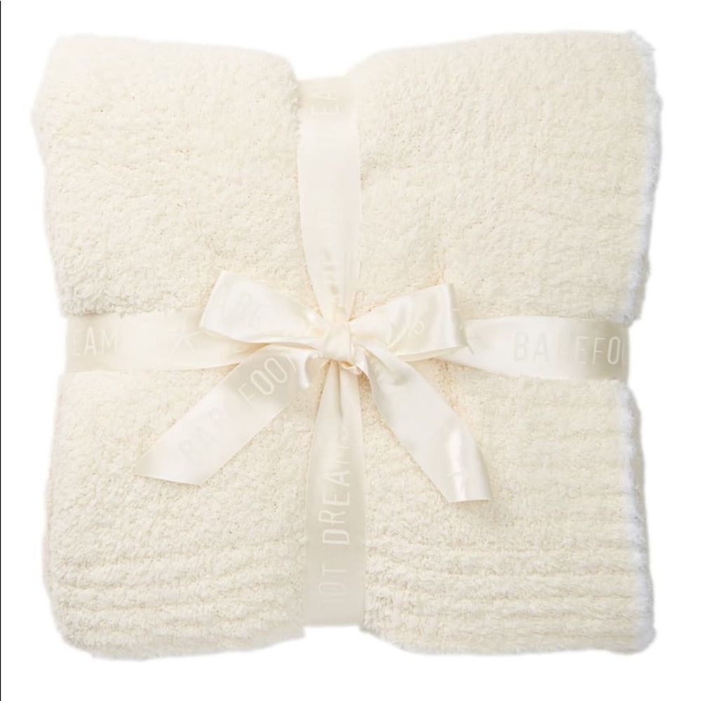 Barefoot dreams cozy chic rib trim throw